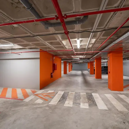 Xpce Urban 18 Skyline-parkingfree Malaga
